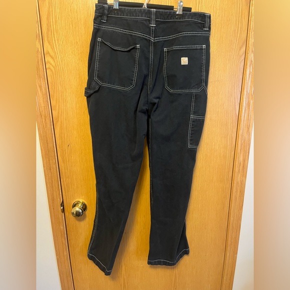 Aritzia Black Cargo Pants - Picture 2 of 3